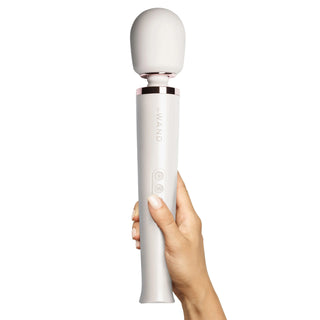 Le Wand - Rechargeable Massager